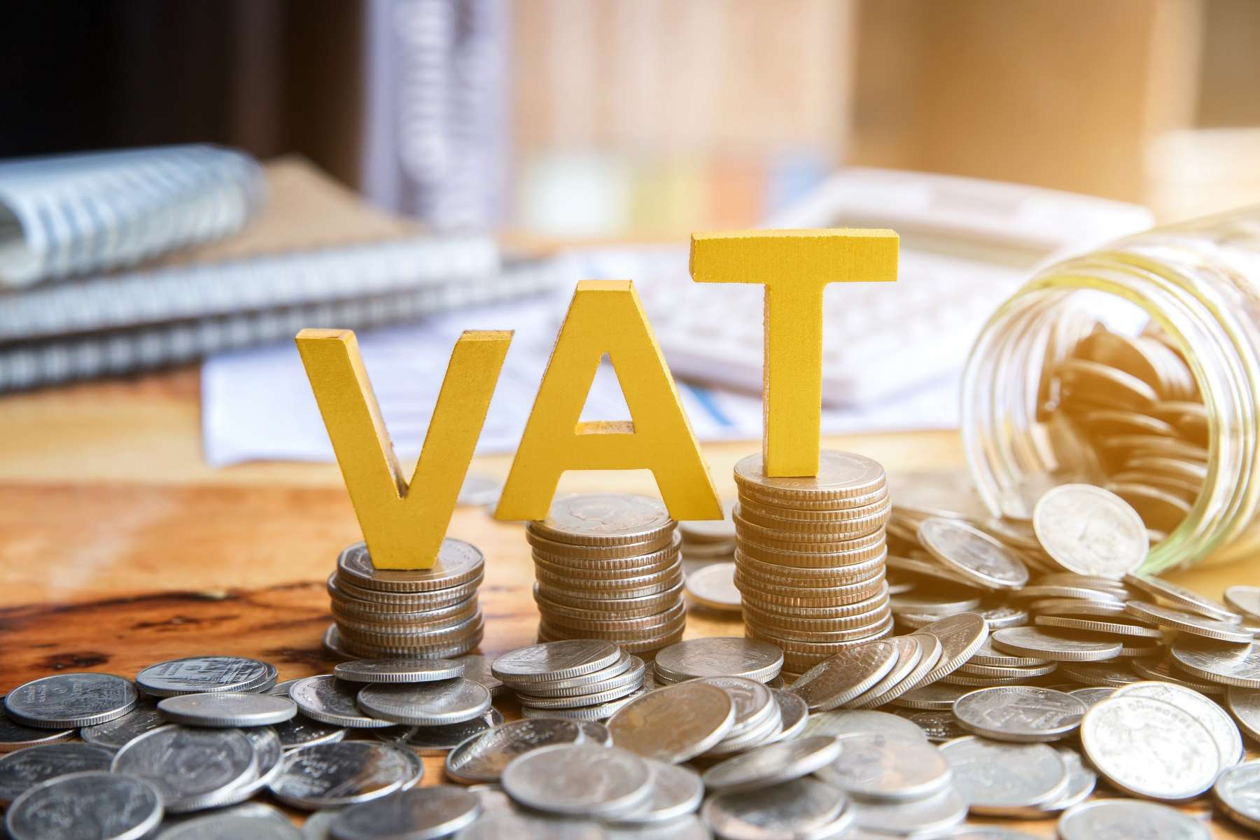 Zwolnienie z VAT – komu przysługuje i czy warto z niego korzystać? Zwolnienie z VAT – komu przysługuje i czy warto z niego korzystać?